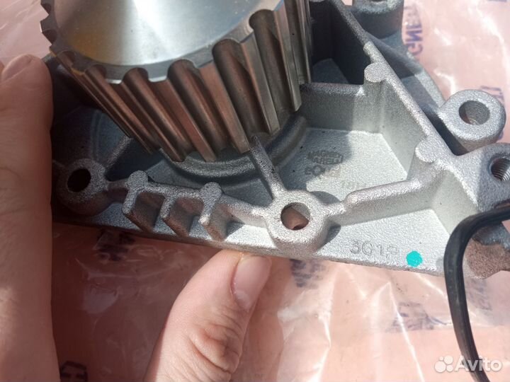 Помпа пежо 407