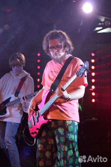 Репетитор по гитаре, бас гитаре, укулеле