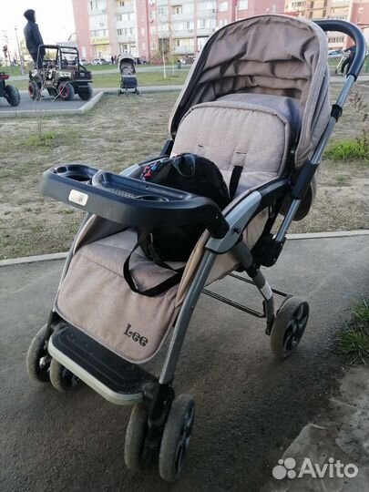 Прогулочная коляска