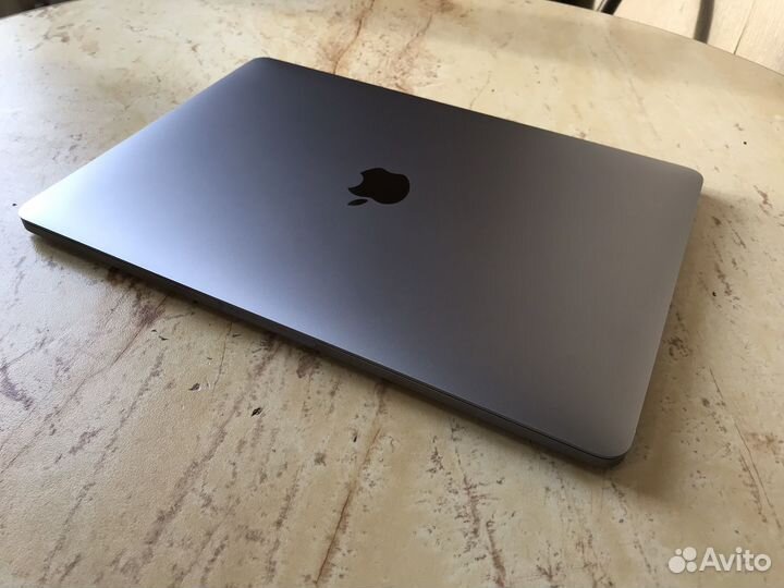 Macbook pro 13 2017 i5