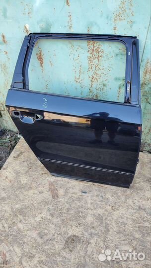Задняя правая дверь Vw Passat B6 универсал