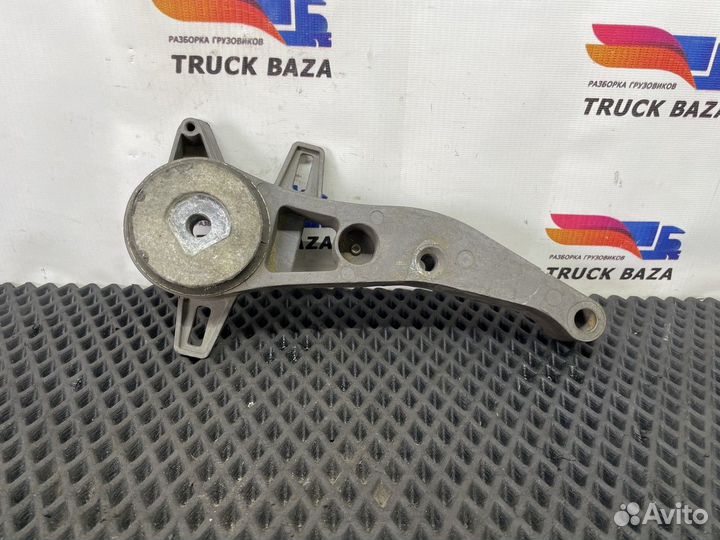 2630546 Кронштейн крепления интеркулера