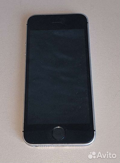 iPhone SE 128gb (Без камеры)