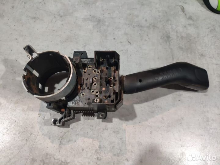 Переключатель поворотников Volkswagen Passat B5