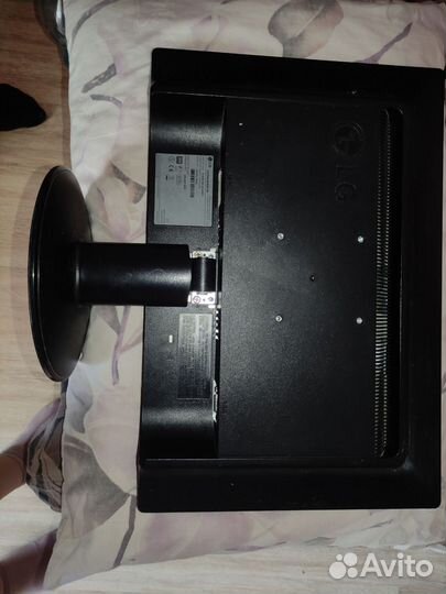 Монитор LG flatronW1934S