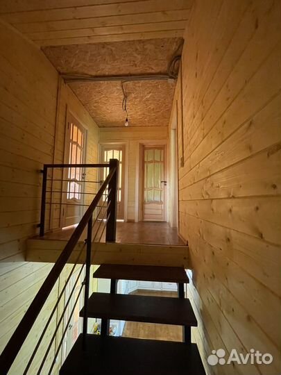 Бригада плотников строителей