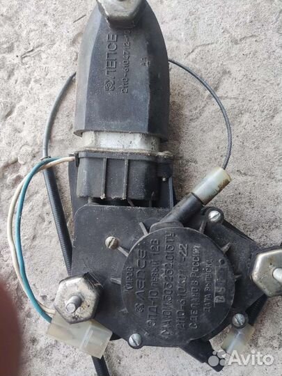 Стеклоподъемник левый передний priora 1