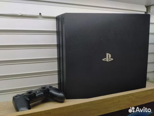 Sony Playstation 4 (Slim - Pro)
