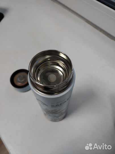 Термос 0.5 л новый
