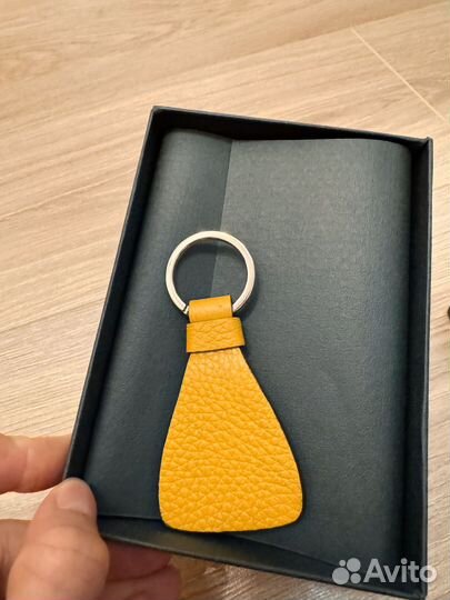 Автомобильный брелок Lotus