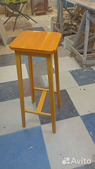 Подставка под цветок