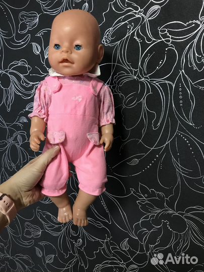 Кукла пупс и деревянная кроватка