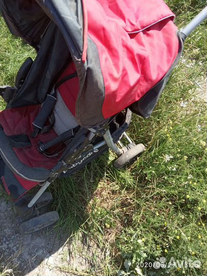 Коляска прогулочная