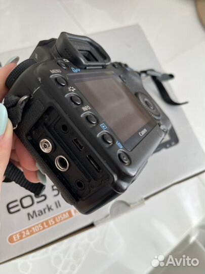 Зеркальный фотоаппарат canon 5 D mark ll