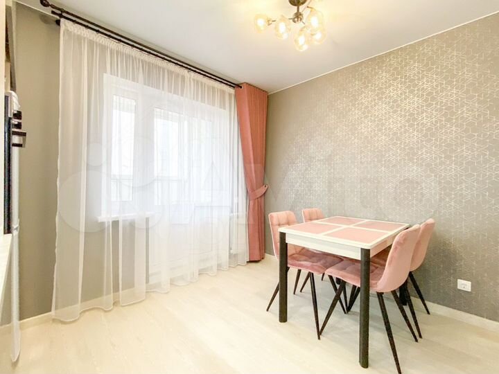 1-к. квартира, 43 м², 14/18 эт.