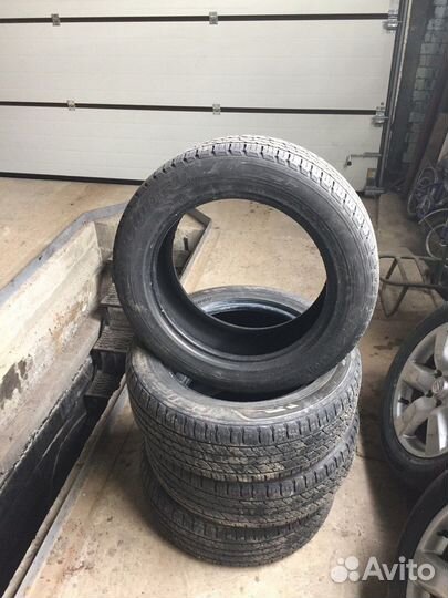 Kumho Crugen Premium KL33 215/60 R17 100V