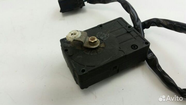 Сервопривод заслонок печки Mitsubishi Pajero V43