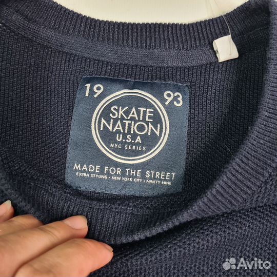 Свитер новый C&A