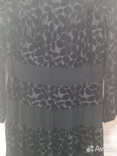 Платье с велюровыми вставками