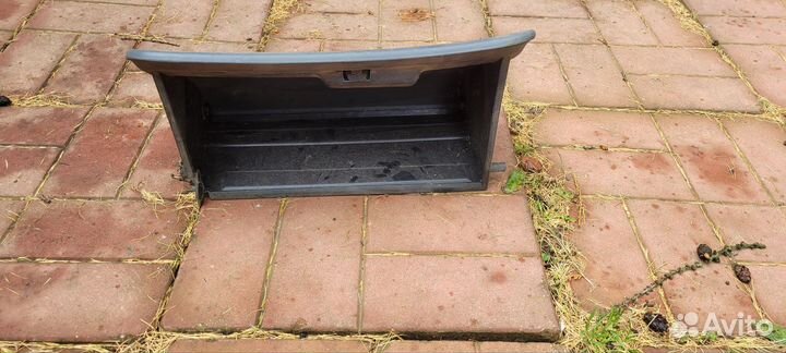 Бардачок nissan almera n16