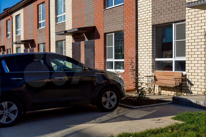 3-к. квартира, 101 м², 2/2 эт.