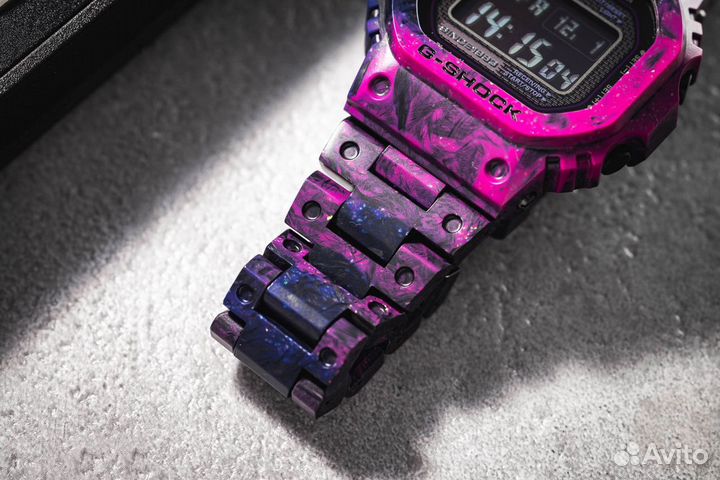 Часы Casio G-Shock GCW-B5000UN-6