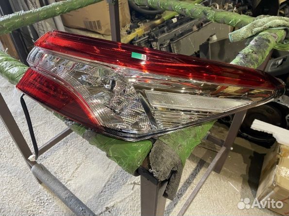 Toyota Camry 70 задний правый фонарь 2020
