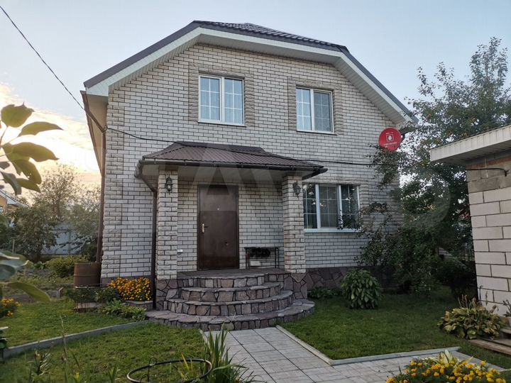 Коттедж 141 м² на участке 7 сот.