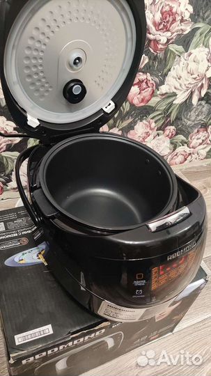 Мультиварка redmond новая