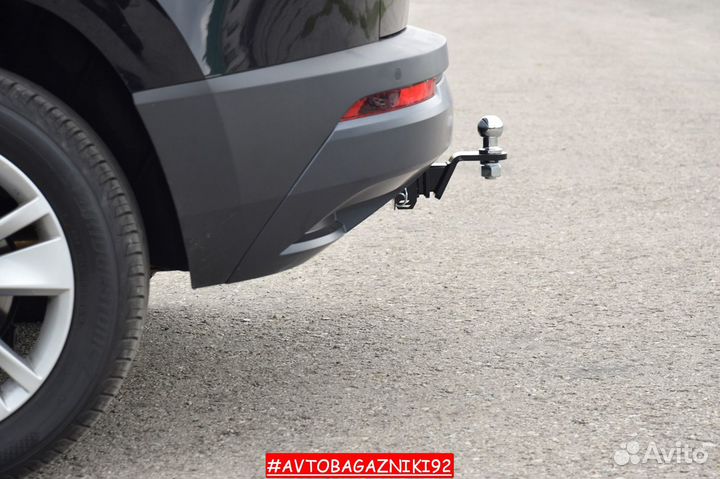 Фаркоп (тсу) под квадрат для Volkswagen Tiguan