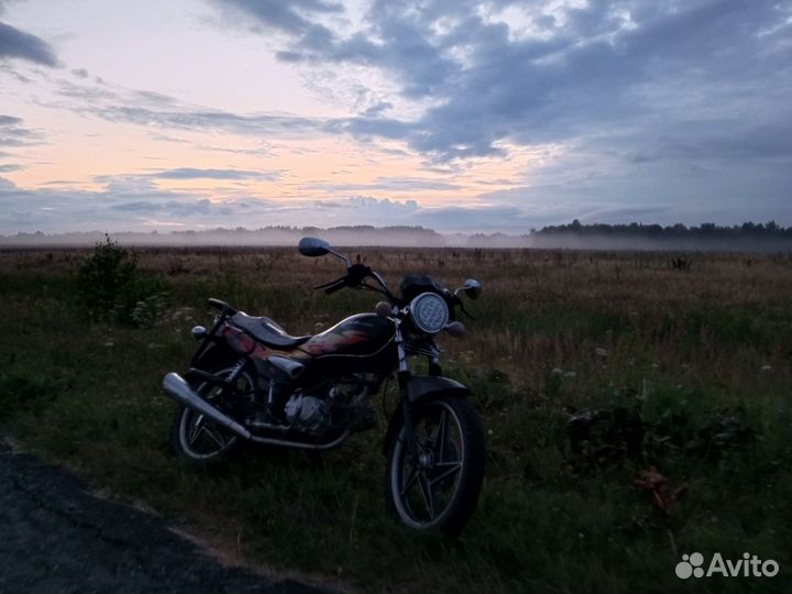 Гварлиор Стрит