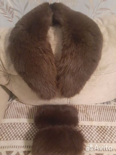 Меховой воротник песец с манжетами