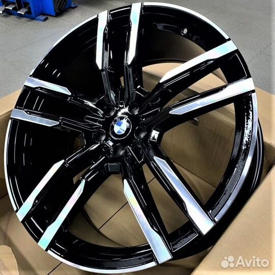 Диски на BMW бмв X6 G06 R22