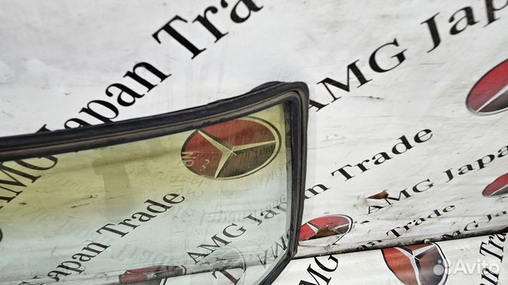 Лобовое стекло на Mercedes-Benz W123 E