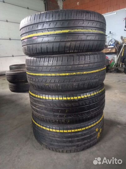 Roadstone N'Fera SU1 245/45 R18