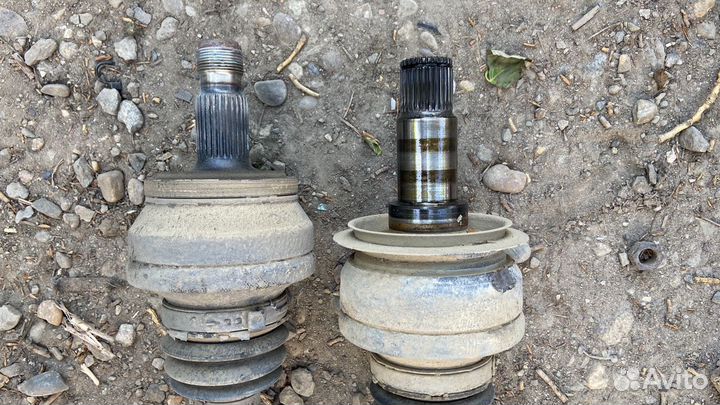 Привод задний Mercedes W207 W204