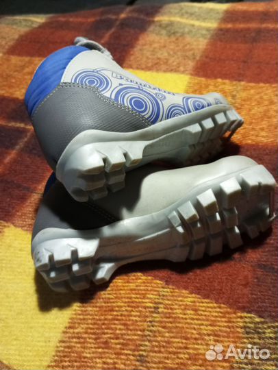 Лыжные ботинки