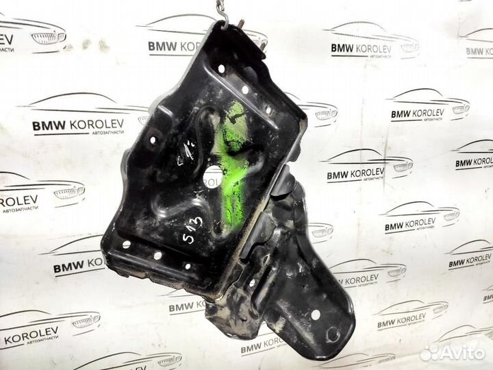 Площадка под аккумулятор (2006-2013) Suzuki SX4
