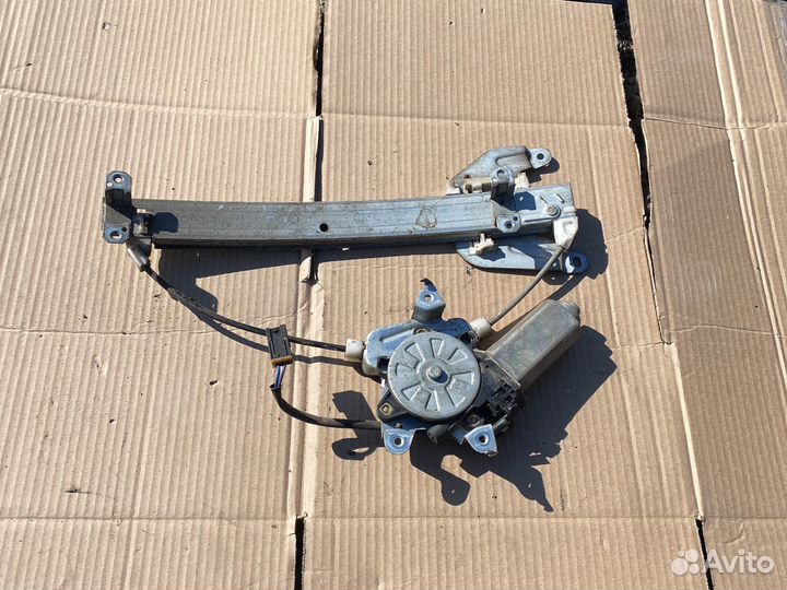 Стеклоподъемник задний левый nissan cefiro a32