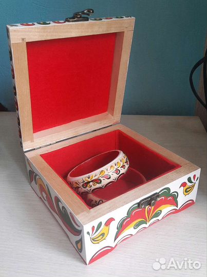 Шкатулка для украшений