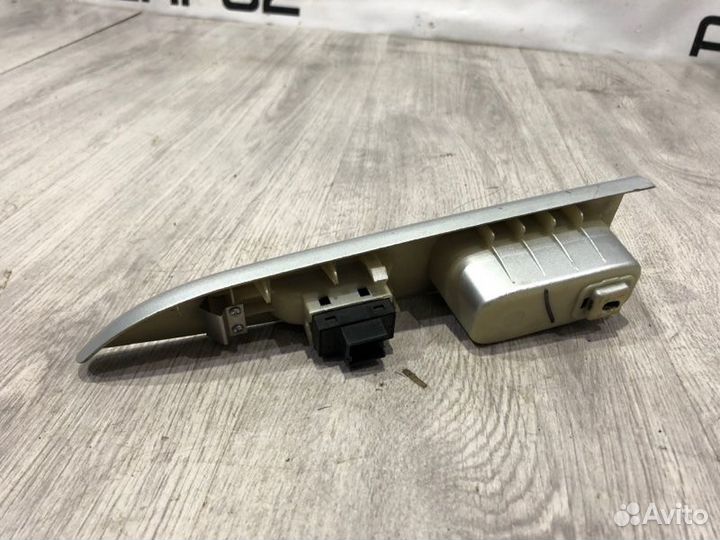 Кнопка стеклоподьёмника задняя правая Lifan Solano