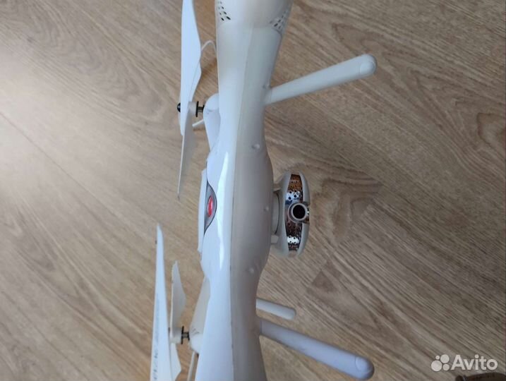 Квадрокоптер с камерой