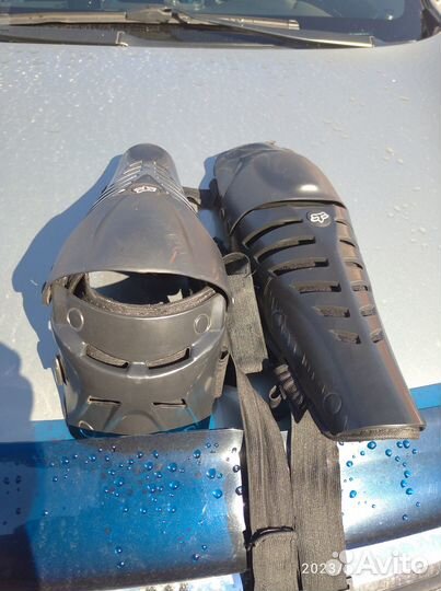 Наколенники для мотоцикла