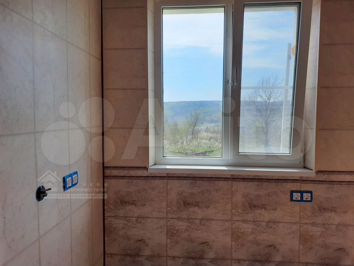 Дом 25 м² на участке 3,7 сот.