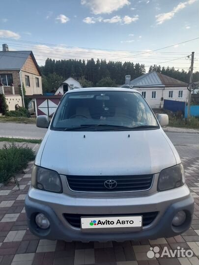 Toyota Lite Ace Noah 2.0 AT, 2000, 498 000 км