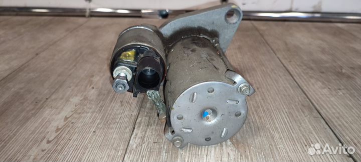 Стартер Volkswagen 0AM911023K