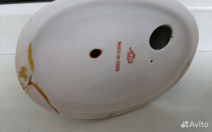 Статуэтка фарфоровая Мальчик-якут с собакой. СССР