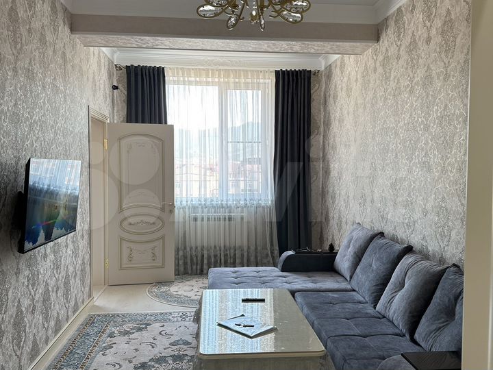 3-к. квартира, 76 м², 11/12 эт.