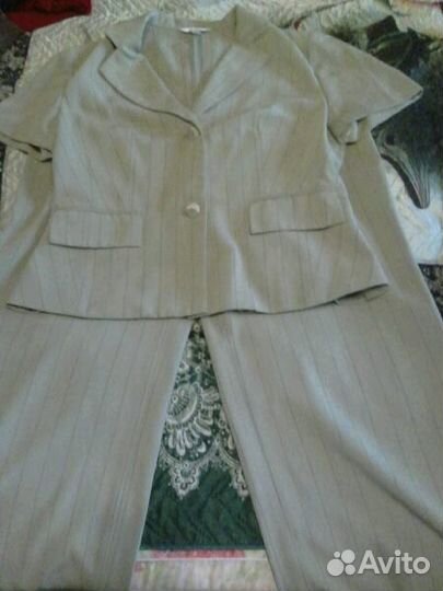 Вещи женские 42 -48р,джинсы, свитера