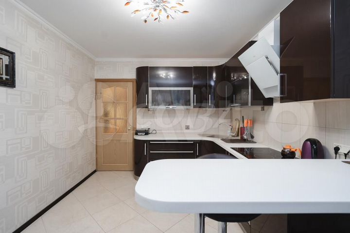 2-к. квартира, 75 м², 3/10 эт.